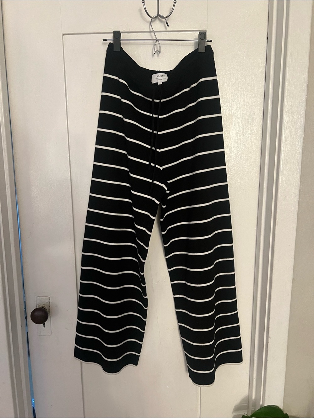 La Ligne black/white Leo pant. Size Large.